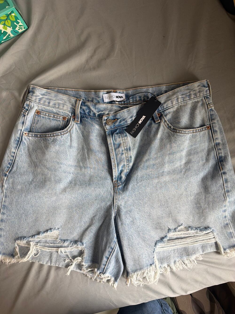Fashion Nova Cut off Denim Shorts women's size 14plus